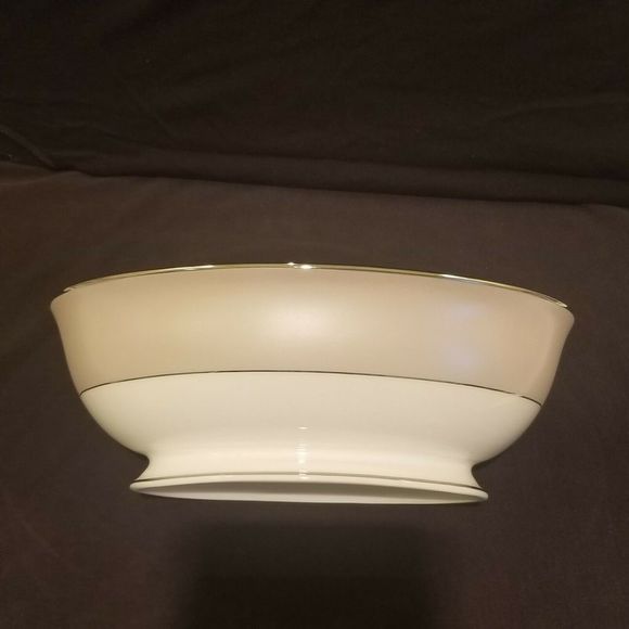 Lenox FEDERAL PLATINUM FROST 9 1/2" Oval Vegetable Bowl 4113959 - Picture 1 of 7